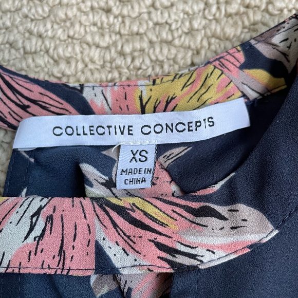 Collective Concepts Lauralai Keyhole Blouse - Picture 6 of 7